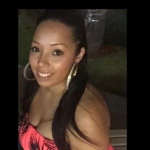 Meet your Posher, Monique